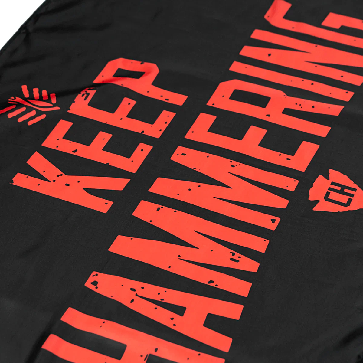 KEEP HAMMERING ARROW FLAG - Image 6