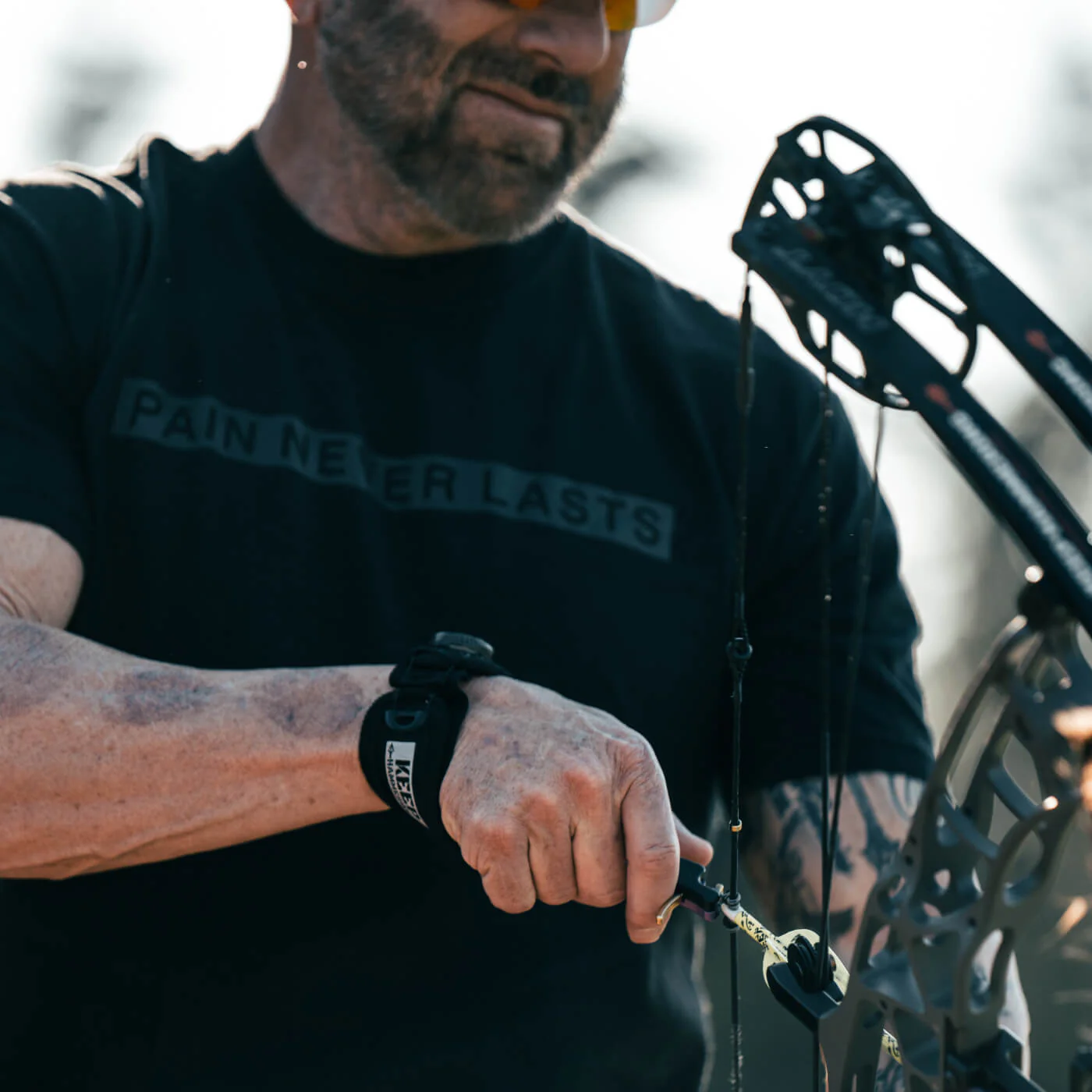 PAIN NEVER LASTS DARK T-SHIRT - Image 3